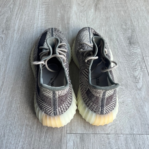 Adidas Yeezy Boost 350 V2, Men’s size 12, Zyon - Picture 10 of 13